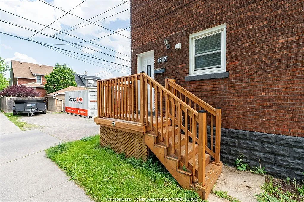 2 bed, $1,550 — Photo 2