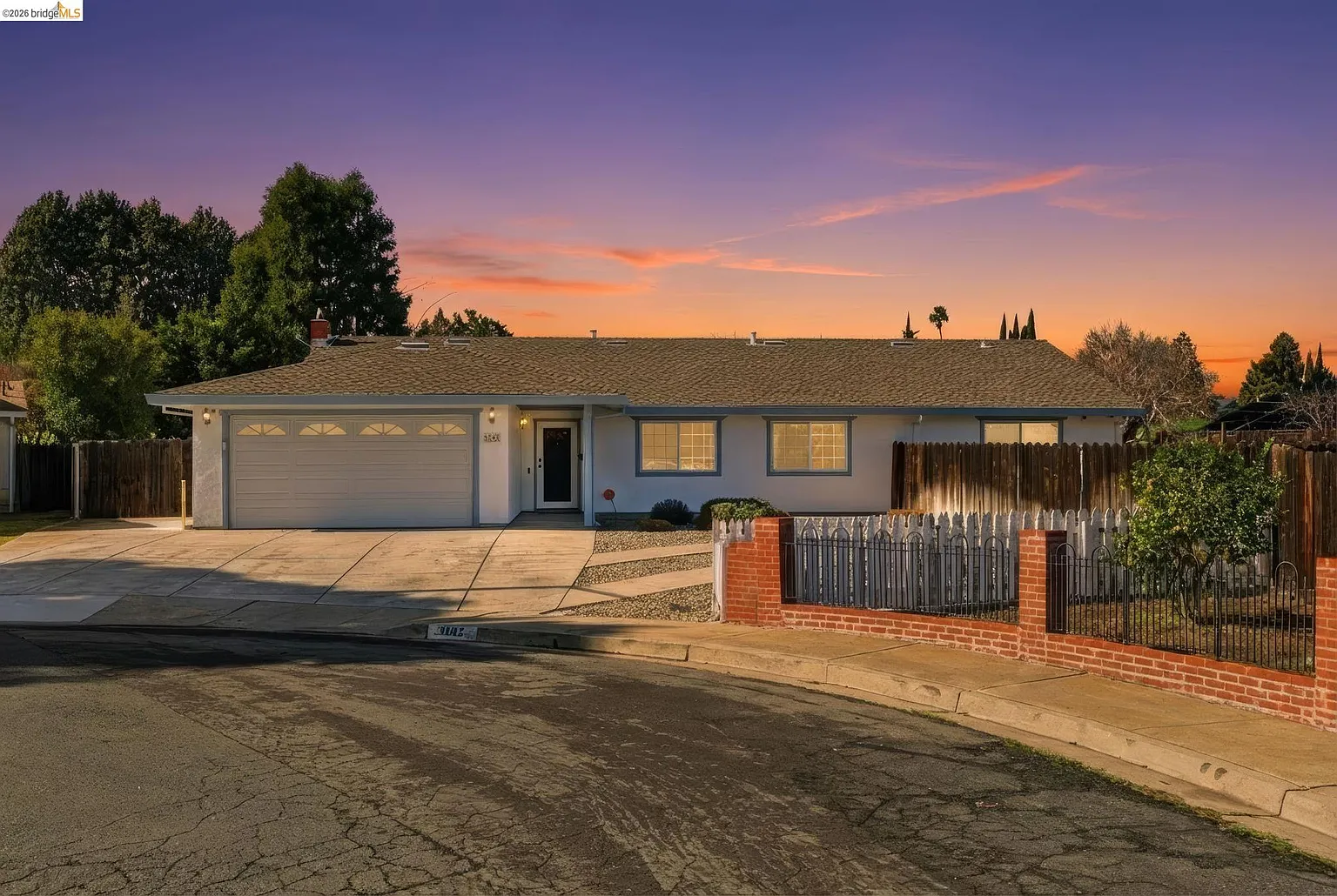 3142 Van Buren Pl photo 1