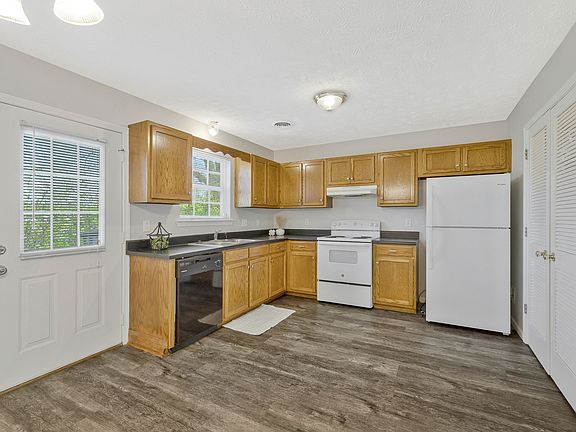 5th image of 1515 Center Pointe Dr
