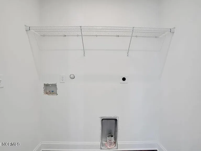 1007 Campbell St — Photo 27