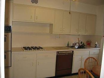 5th image of 731 E 81st St