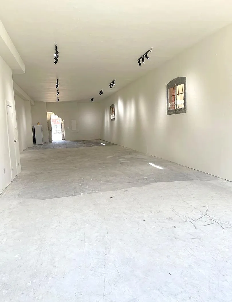 1162 N Western Ave. — Photo 2