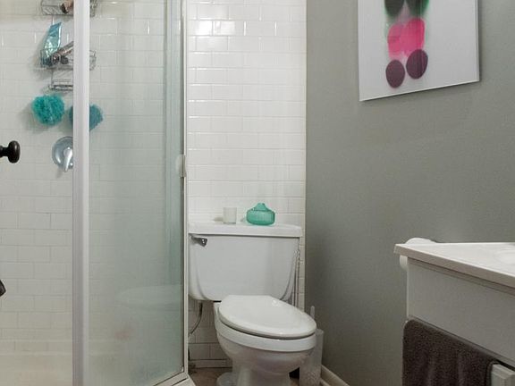 5th image of 1352 N Western Ave APT 1