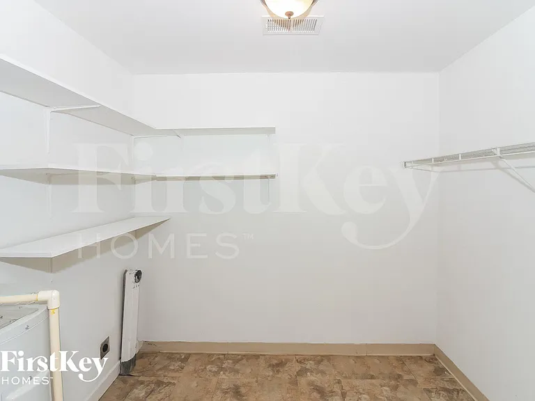 5055 Woodlark Ave — Photo 12