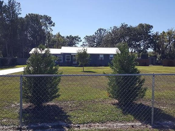 3rd image of 1117 County Road 479