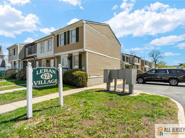 675 Bound Brook Rd #C007, Dunellen, NJ 08812