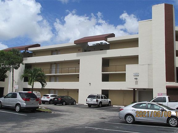 2nd image of 8810 Fontainebleau Blvd APT 210