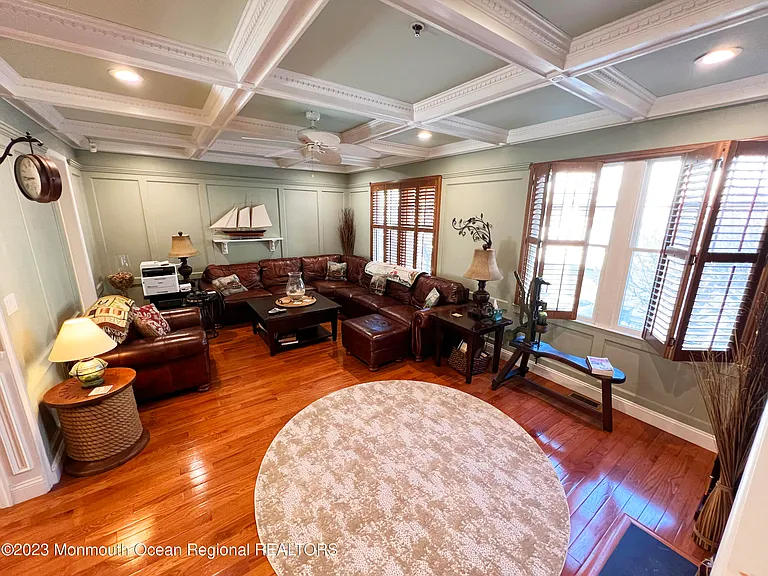 5 Langtry Ter — Photo 12