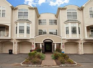 321 Edmonton Ct, Livingston, NJ 07039