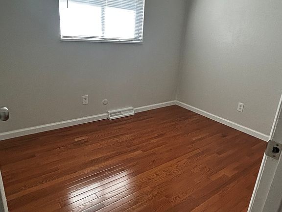 Bedroom #1