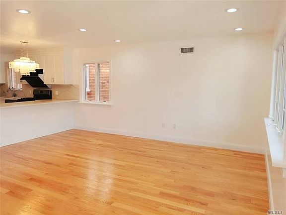 2nd image of 1918 149th St Floor 1