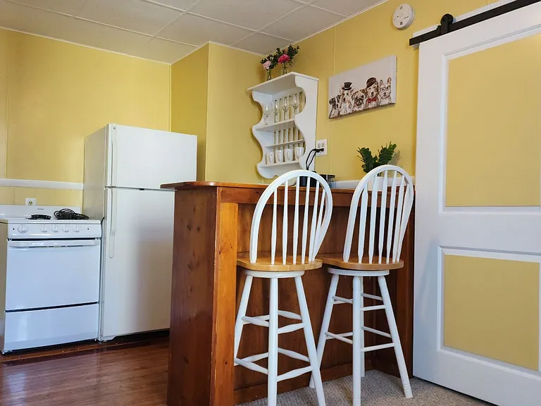 47 Saint Lawrence St #5 — Photo 8