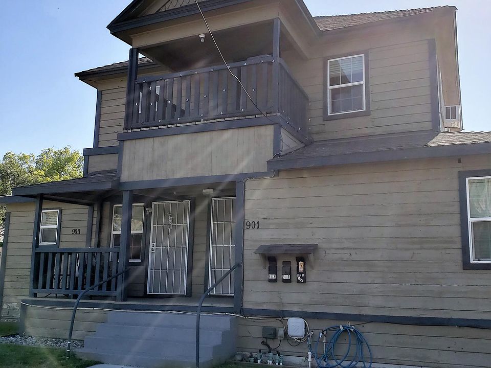 1st image of 901 1/2 N Harris St