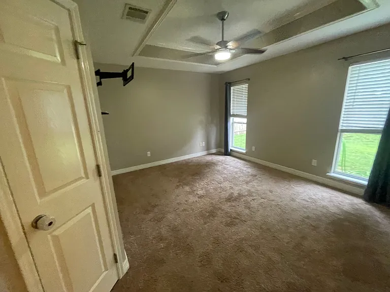 361 Gaston Ln — Photo 8
