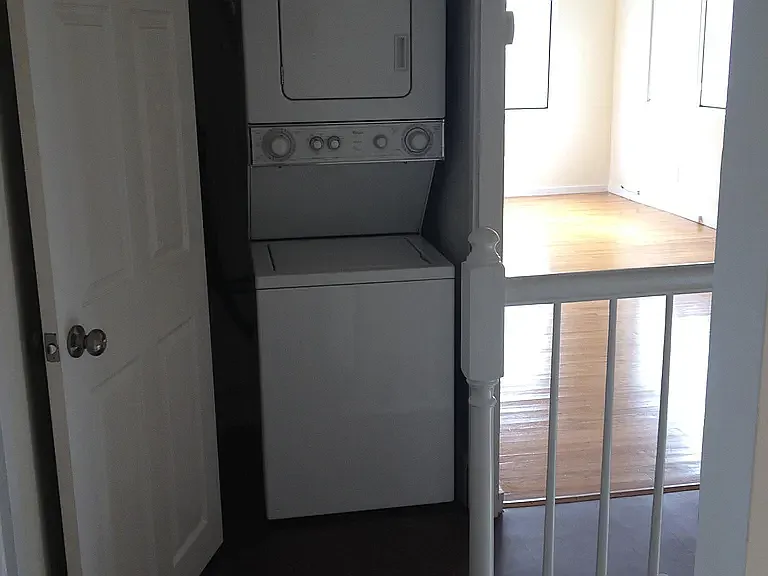 806 E Broadway #2 — Photo 7