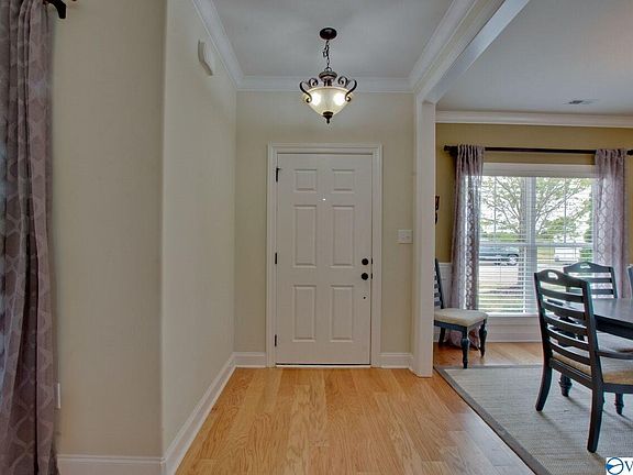 4th image of 1126 Pegasus Dr