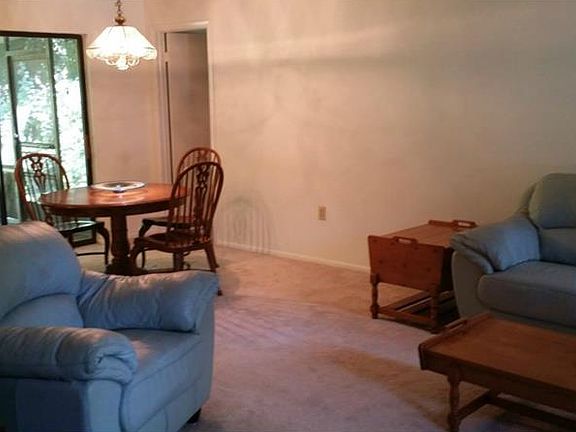 5th image of 2728 Forest Knoll Dr