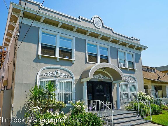 2nd image of 2845 San Marino St #11337955