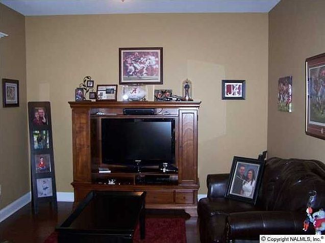 2nd image of 111 Huston Ct