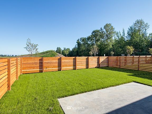 3rd image of 609 Lot 26 Spring Vista Place