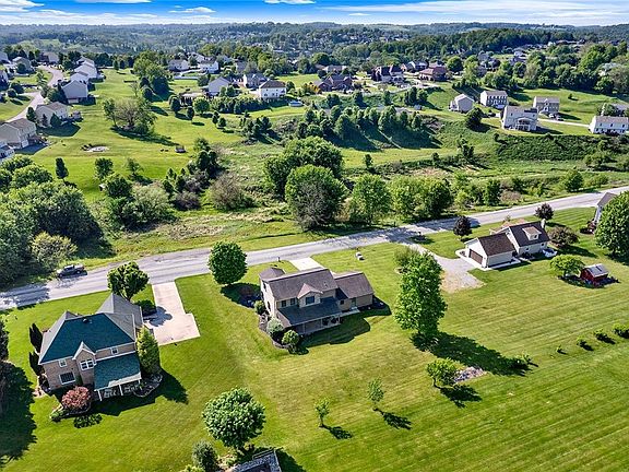 4th image of 774 Vernon Dr