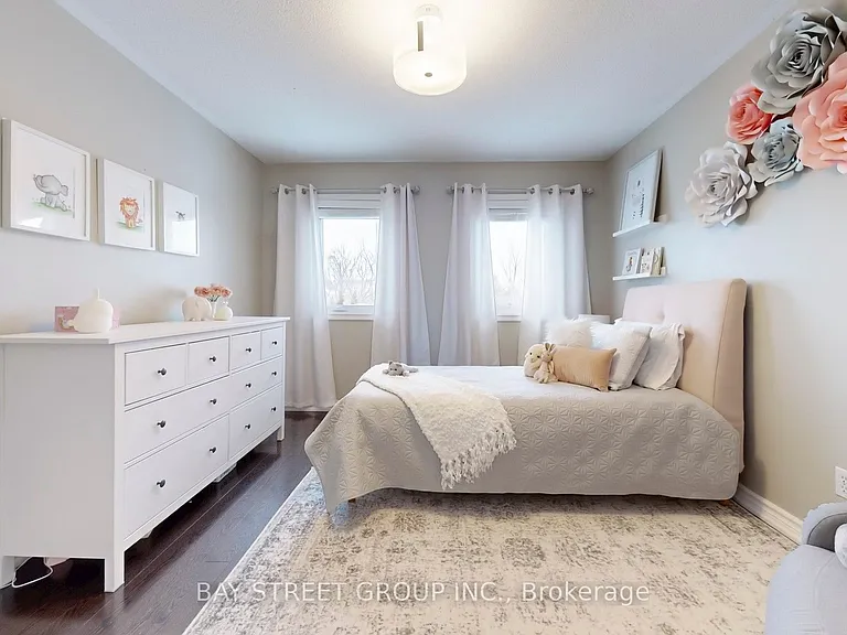 7229 Dime Cres — Photo 14