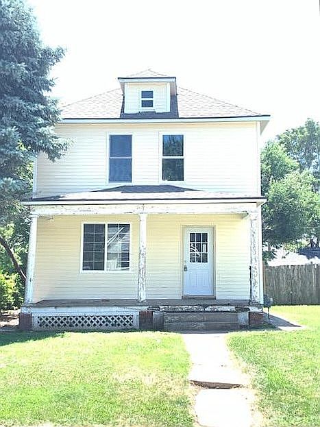 2nd image of 2209 Larimore Ave