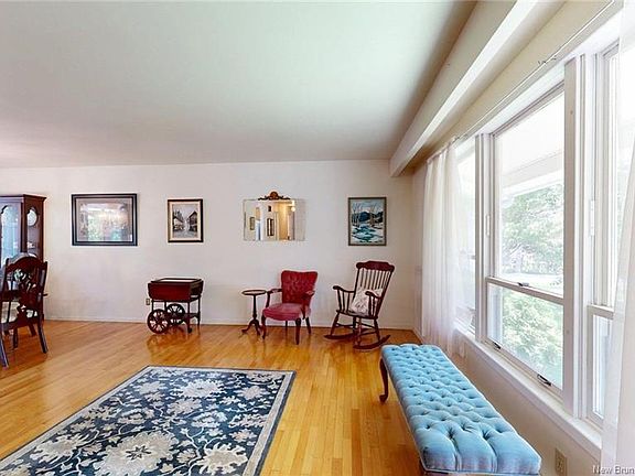 4th image of 49 Cedar Ridge Blvd