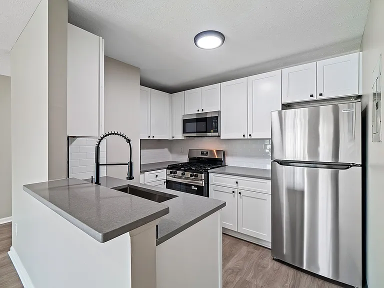 Cherry Tree Village Apartments — Photo 18