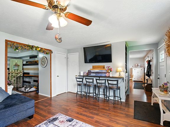 4th image of 1053 Neil Cir N