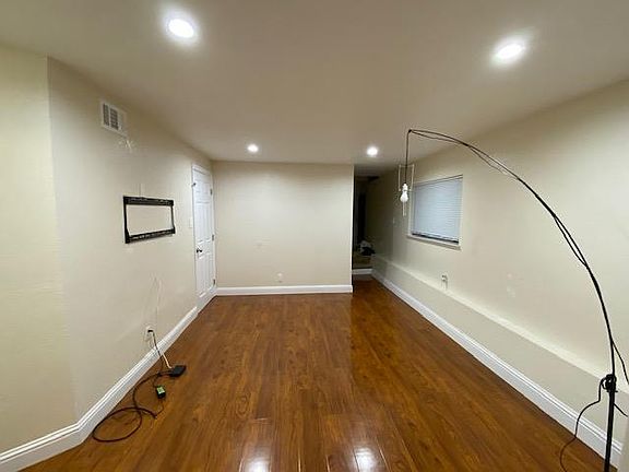 5th image of 656 Higate Dr