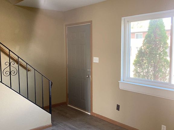 3rd image of 305 Biggs Dr #D