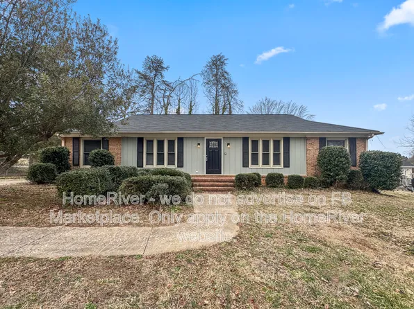 3 Augusta Ct, Greensboro, NC 27455