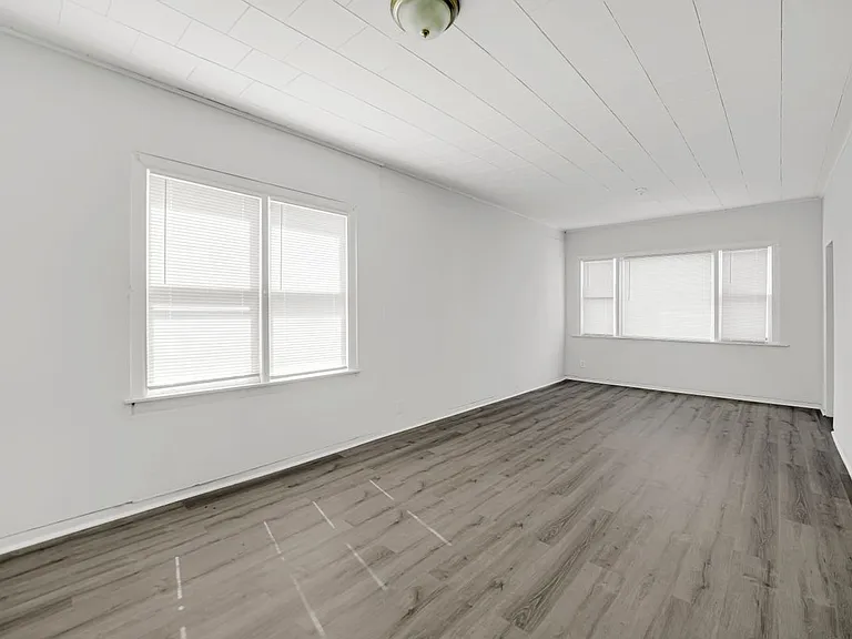 120 E Kensington Ave #2-F — Photo 2