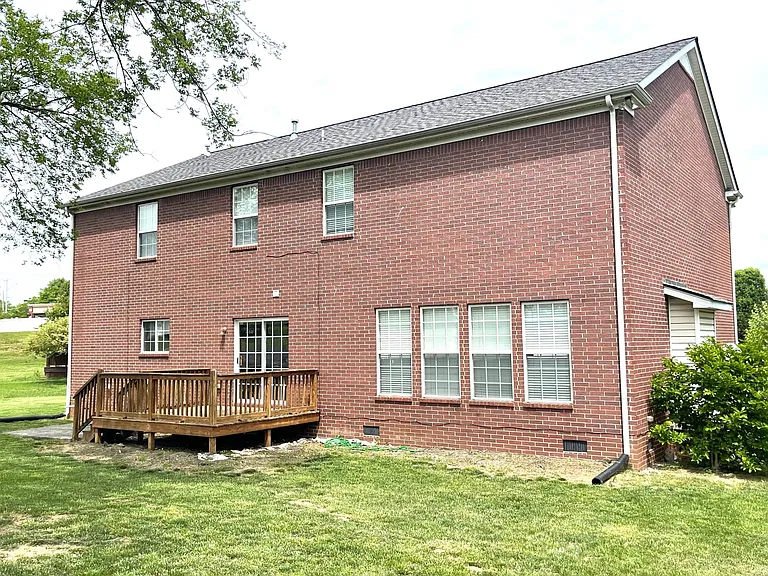 150 Cabin Branch Cir — Photo 2