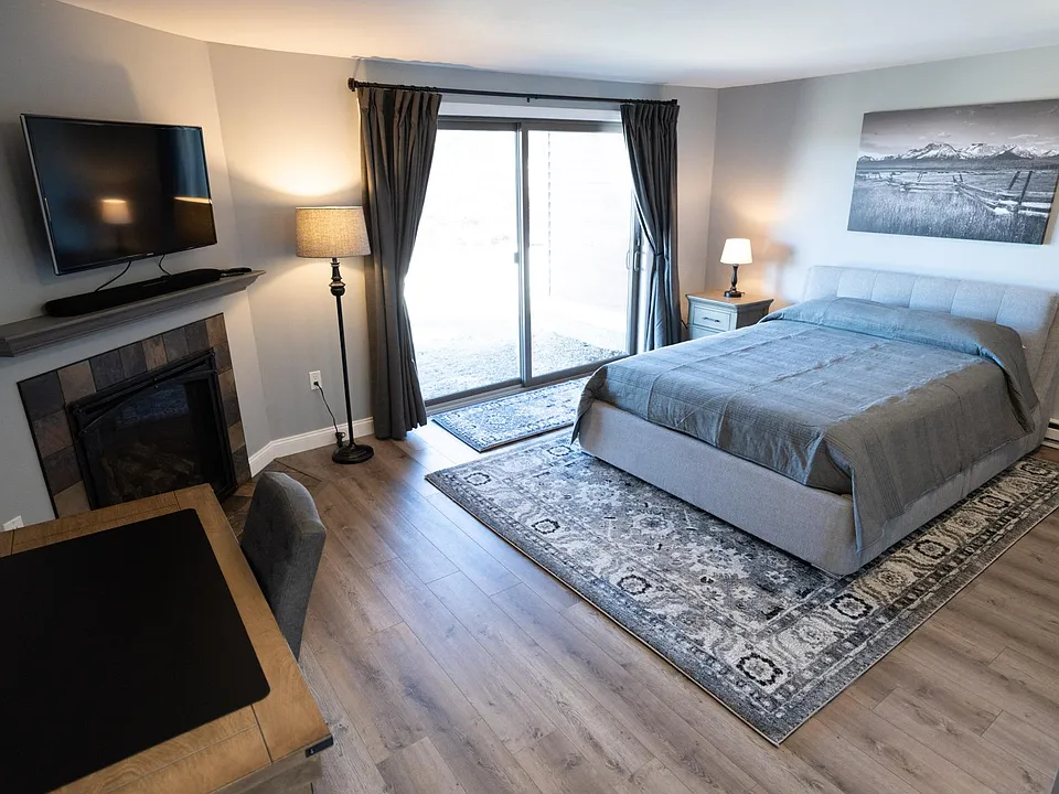 10 Onset Rd #30B
