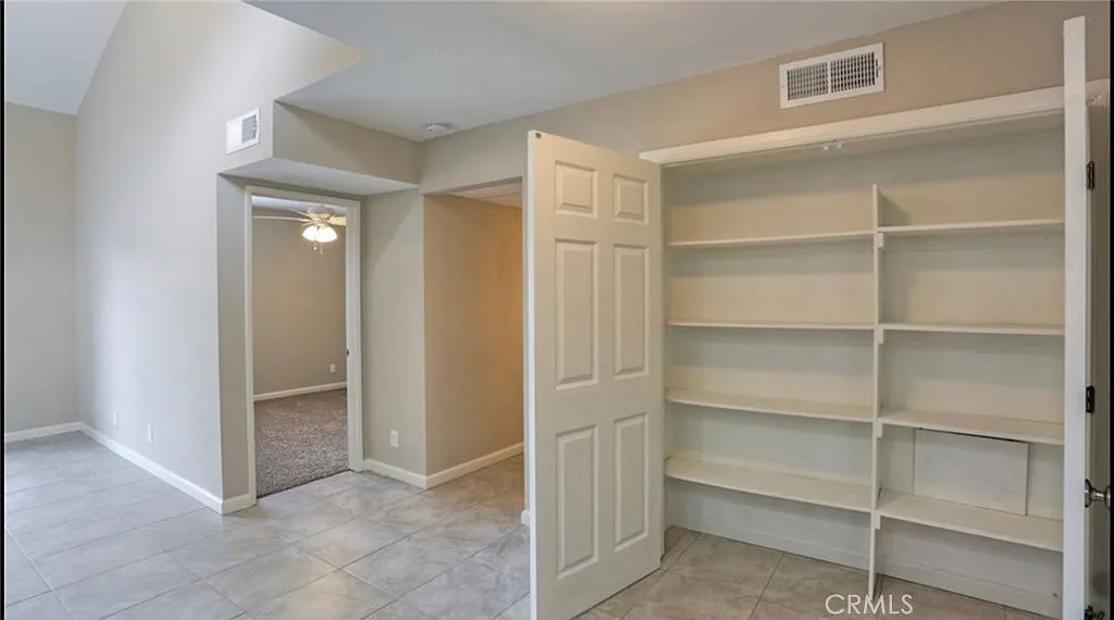 2 bed, 850 sqft, $2,695 — Photo 2