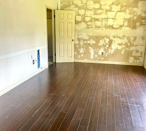 5th image of 15324 Northwood Dr