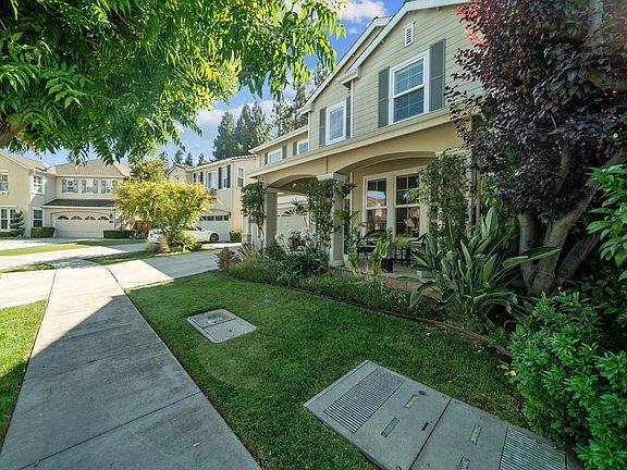 3rd image of 1717 Whispering Willow Pl