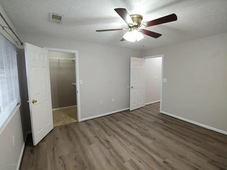 10405 Trotters Pointe Dr #204 — Photo 16