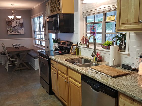 4th image of 508 S Sweetbriar Ave