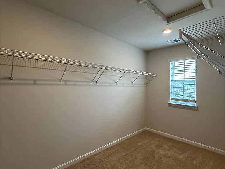 223 Orpington Dr — Photo 19