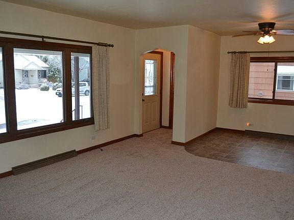 4th image of 1227 S 5th Ave