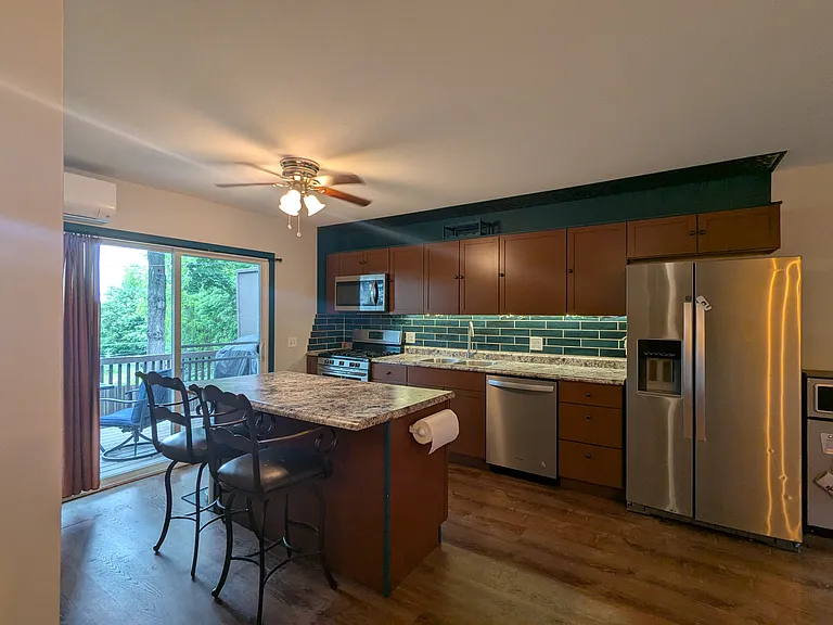 5226 Drummond Rd — Photo 5