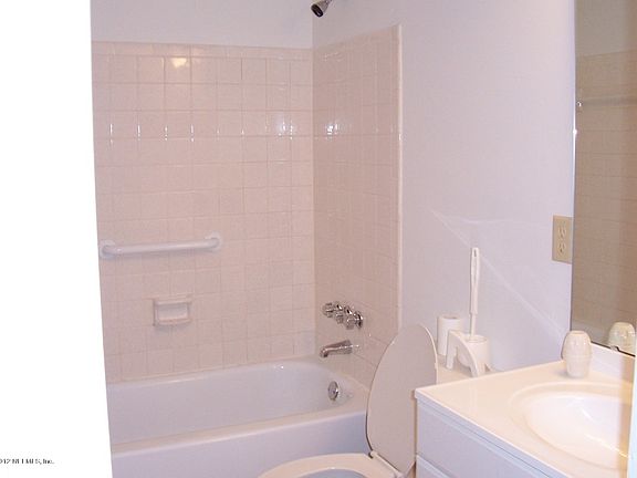 3rd image of 4334 S Plaza Gate Ln #101