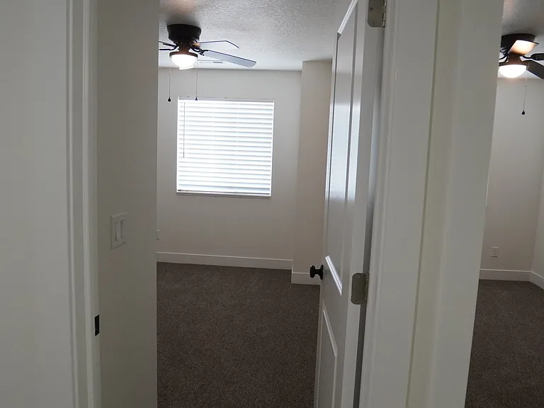 1558 S 150 W — Photo 24