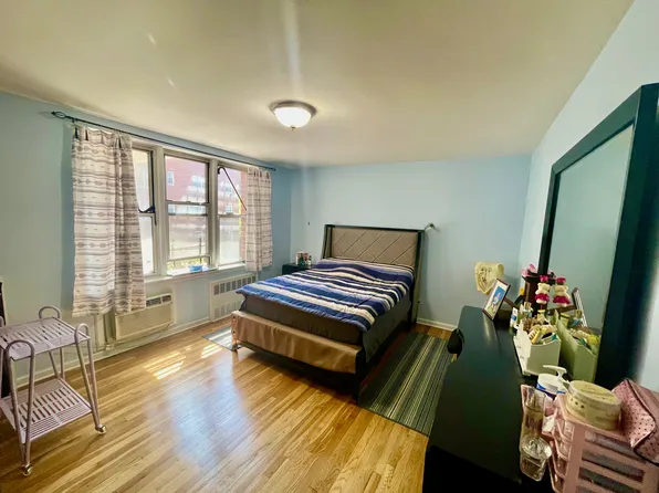 94-11 59th Avenue image 5 of 24