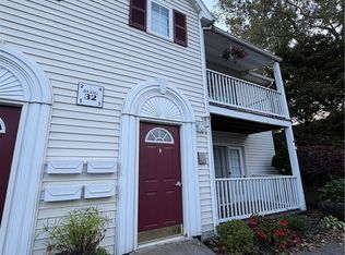 32 Brookfield Ln Unit 3, Buffalo, NY 14227