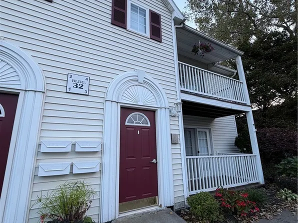 32 Brookfield Ln Unit 3, Buffalo, NY 14227