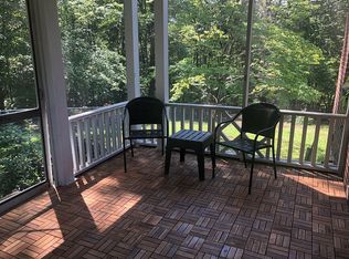 1013 Oakwood Ct, Martinsville, VA 24112